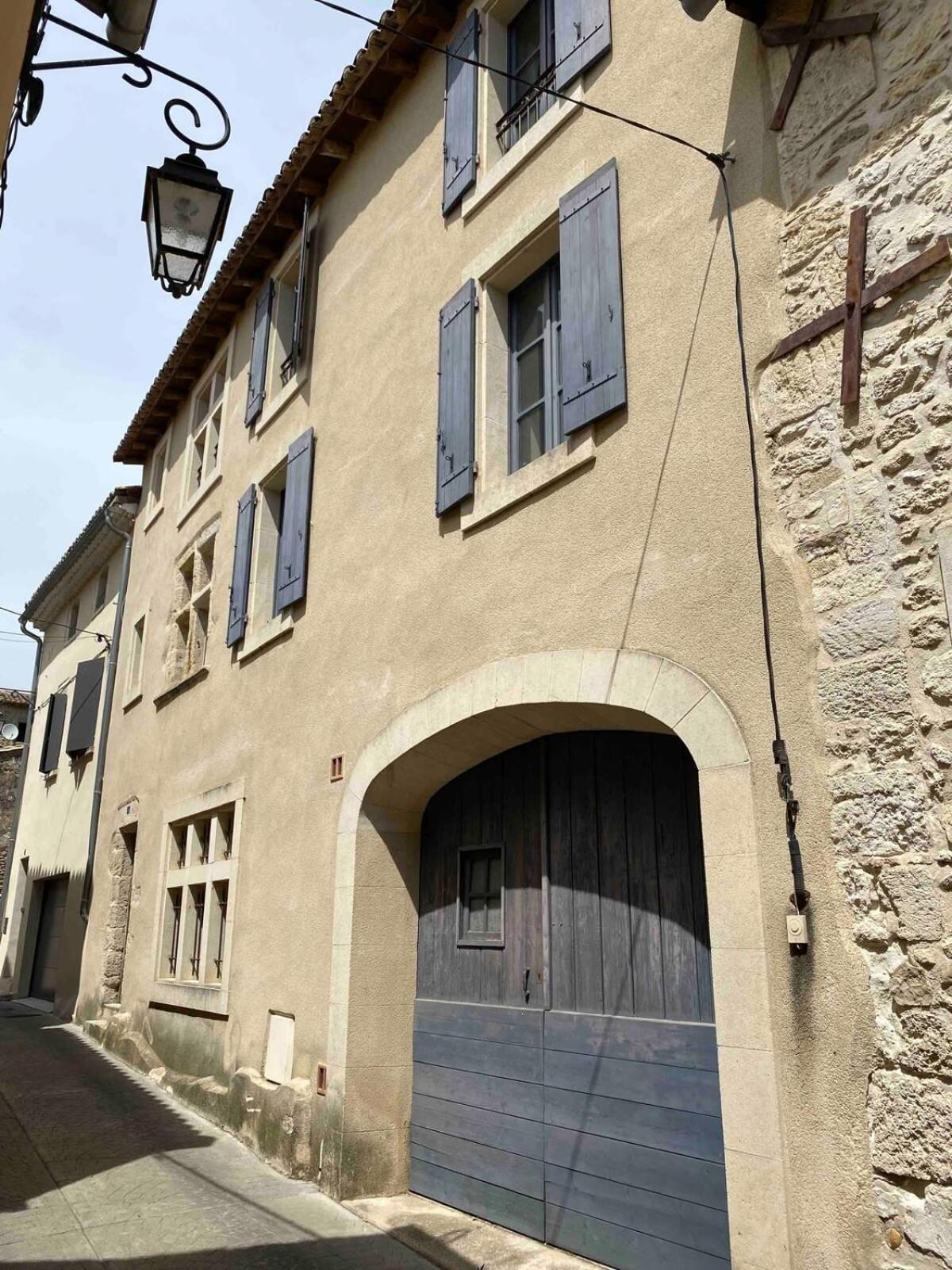 Maison Cosy Lodge 15 P Clim Wifi Cour Garage Montfrin ภายนอก รูปภาพ